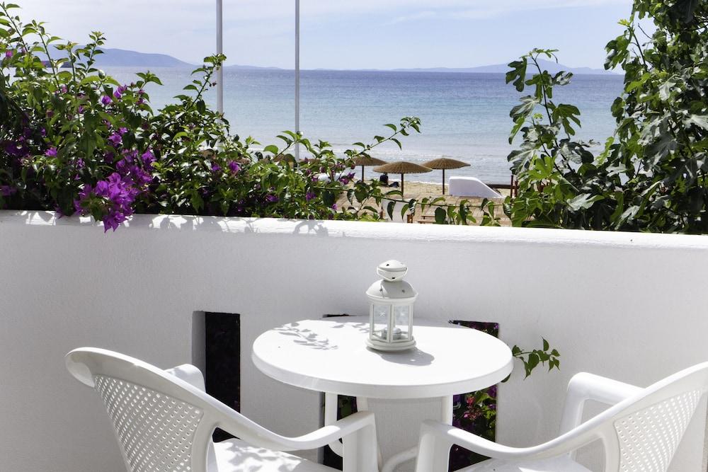 Amaryllis Beach Hotel Chrisi Akti  Exterior photo